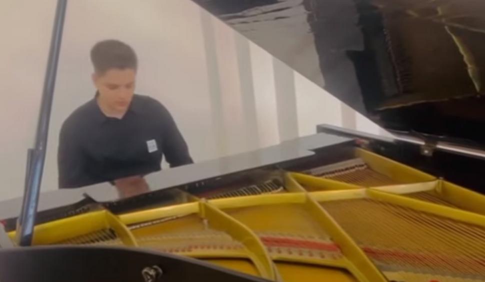 Cum arată bateria KN9, inventată de un tănăr de 15 ani, care poate produce timp de un secol curent electric pentru un întreg cartier 842717