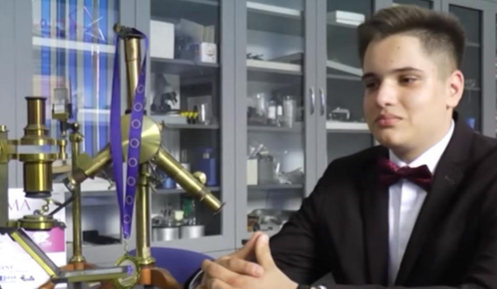 Cum arată bateria KN9, inventată de un tănăr de 15 ani, care poate produce timp de un secol curent electric pentru un întreg cartier 842721