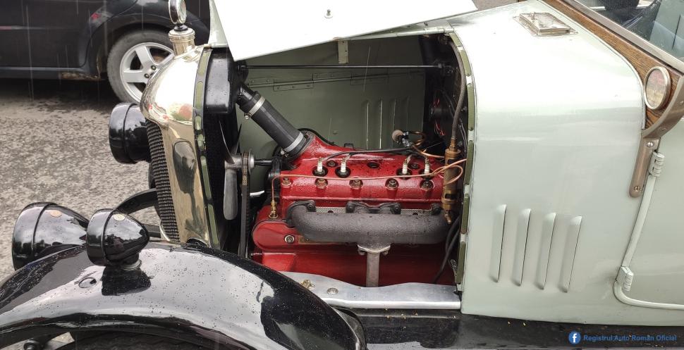 O mașină din 1924, cu volan pe dreapta, a trecut cu brio testul de la Registrul Auto Român 843051