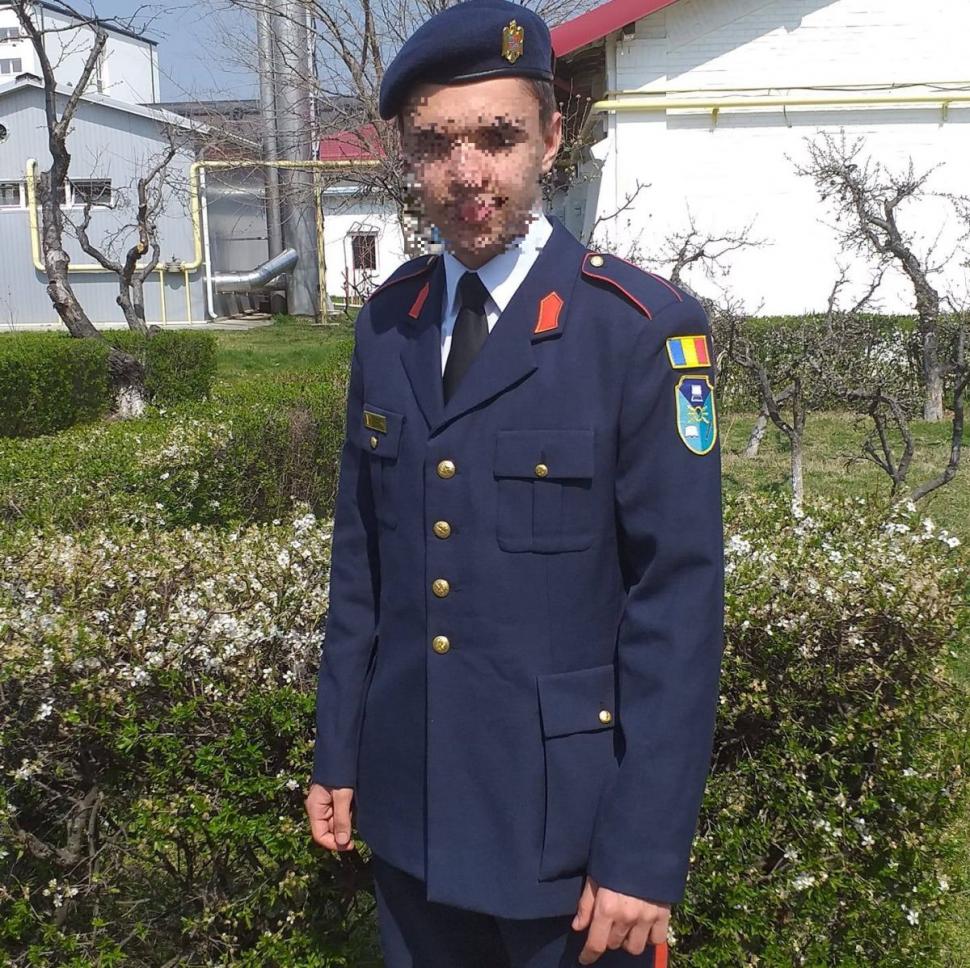 El este Alex, adolescentul care a înjunghiat doi tineri în Grădina Botanică! Fiu de polițist și elev la Liceul Militar 843043