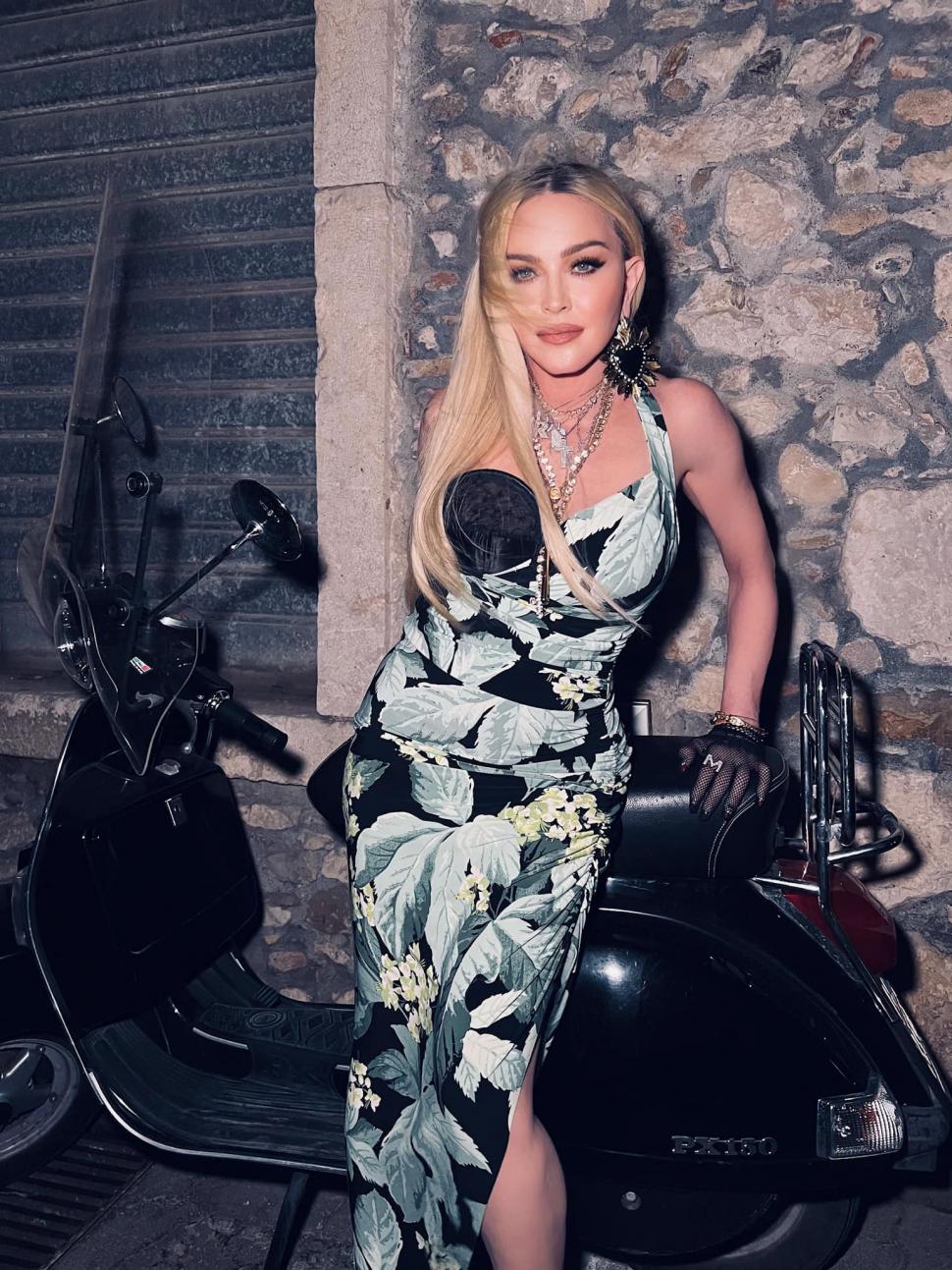 Madonna se află la Terapie Intensivă! Turneul mondial a fost amânat 843401