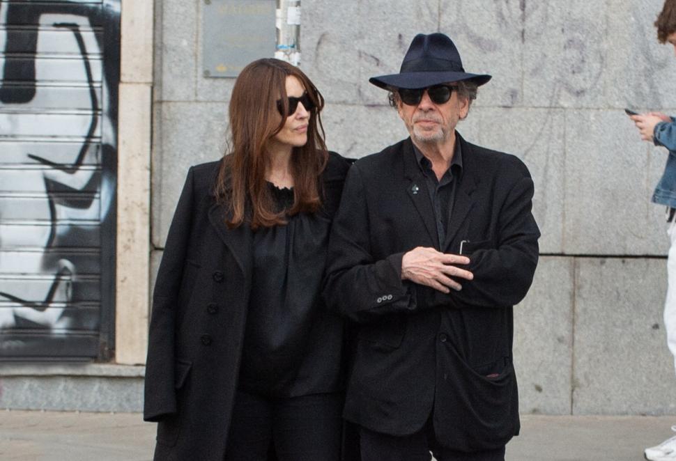 Monica Bellucci confirmă ca are o relație cu regizorul Tim Burton. Ce spune actrița despre iubitul ei 843723
