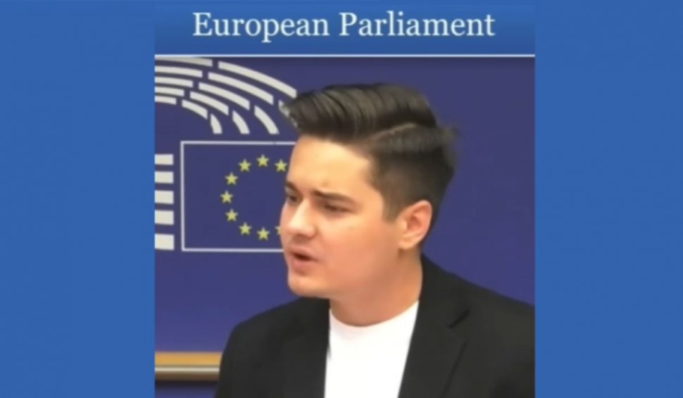 ”Platformele de social media trebuie să-și asume și ele responsabilitatea” | Selly, cunoscut vlogger, a vobit în Parlamentul European despre sănătatea mintală a tinerilor