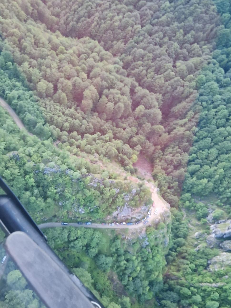 Furtună violentă în Hunedoara. Peste 100 de maşini sunt blocate în zona Câmpul lui Neag 844668