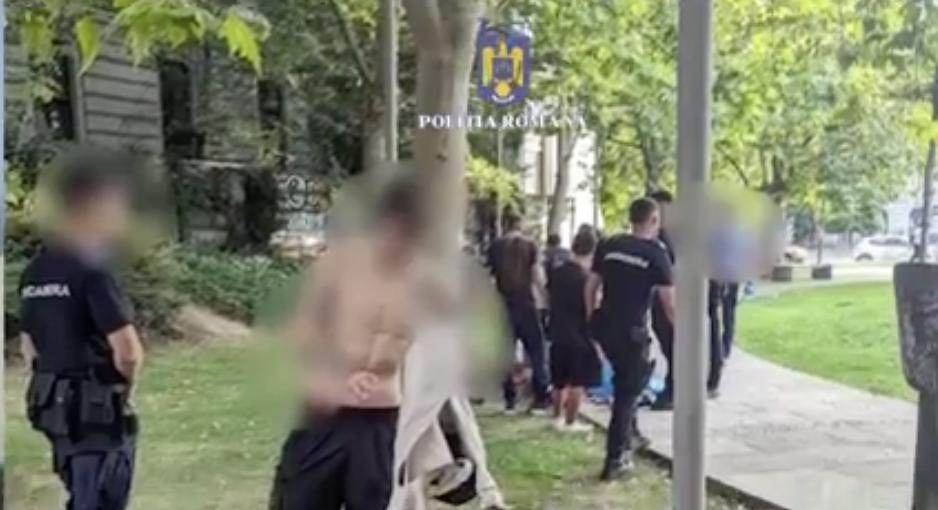 Un parc din București, transformat în loc de consumat droguri. 25 de persoane, săltate de poliție: "Este realitatea cu care ne confruntăm" 844618