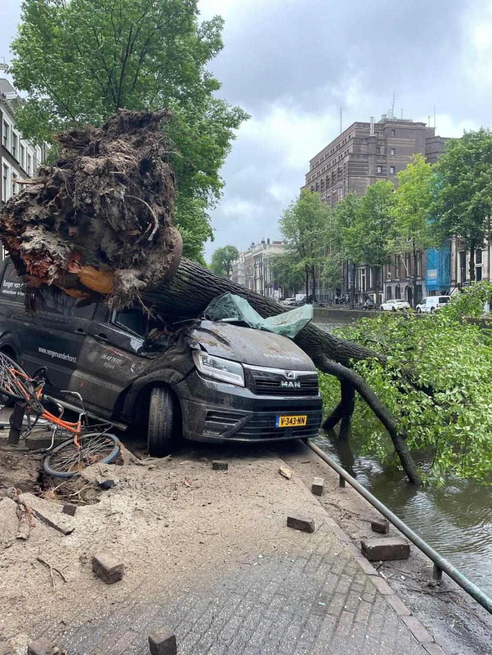 Imagini apocaliptice după inundaţiile din România | Lista judeţelor afectate 844844