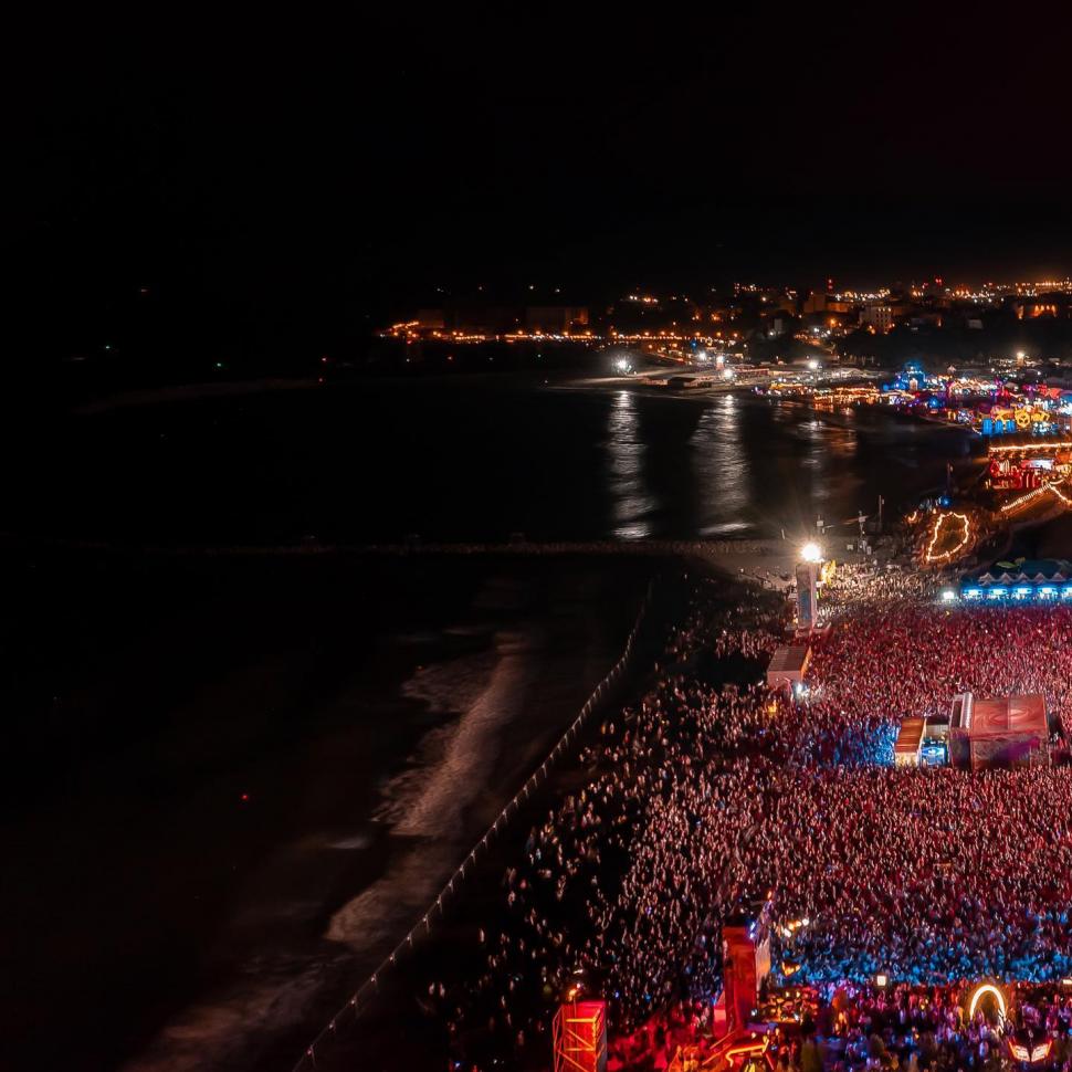 Începe Neversea 2023, cel mai mare festival care se desfăşoară pe o plajă din Europa: "Producţia este una impresionantă" 844728