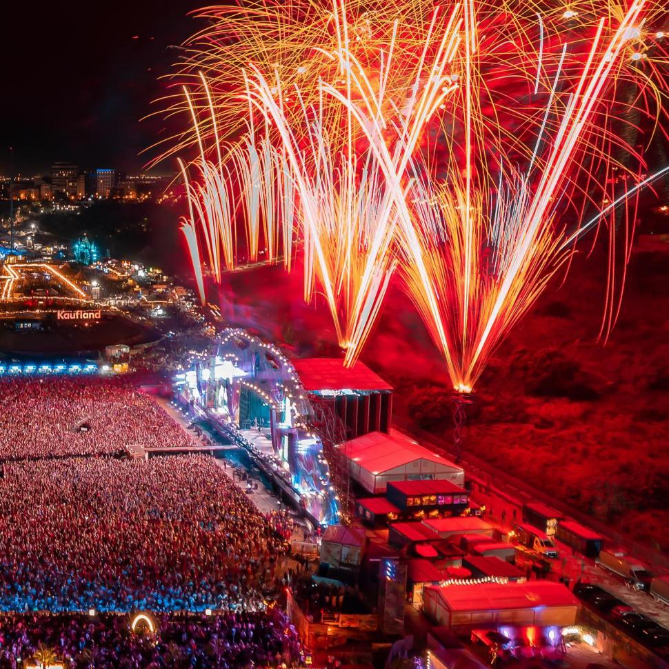 Începe Neversea 2023, cel mai mare festival care se desfăşoară pe o plajă din Europa: "Producţia este una impresionantă" 844729