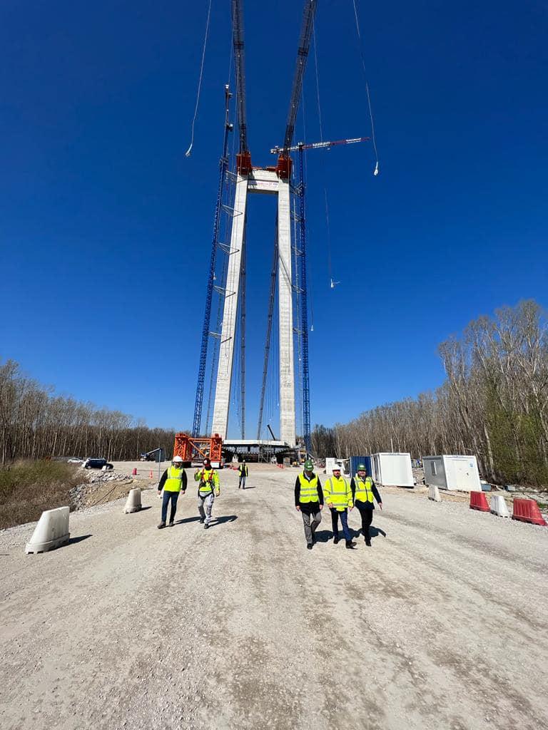Ce durată de viață are podul suspendat peste Dunăre, al treilea ca dimensiune din Europa 844886