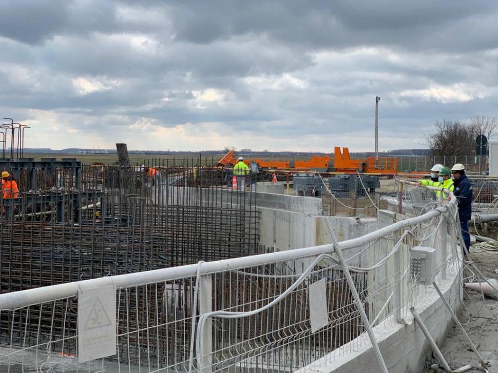 Ce durată de viață are podul suspendat peste Dunăre, al treilea ca dimensiune din Europa 844888