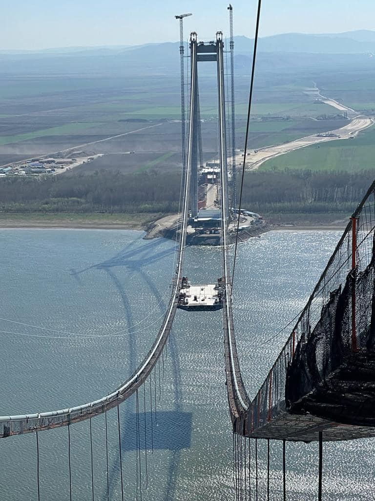 Ce durată de viață are podul suspendat peste Dunăre, al treilea ca dimensiune din Europa 844893