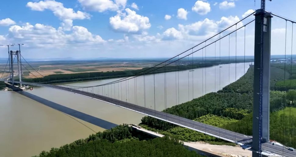 Ce durată de viață are podul suspendat peste Dunăre, al treilea ca dimensiune din Europa