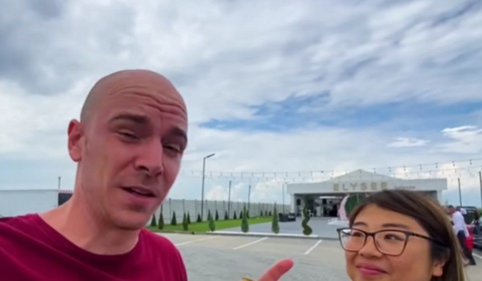 "Multumesc foarte mult, România!" | Reacţia a doi turişti canadieni care au nimerit, din întâmplare, la o nuntă în Craiova