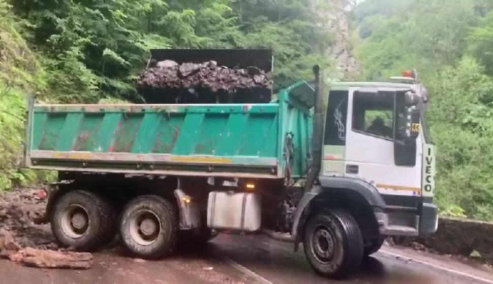 Transfăgărășanul, închis de urgență din cauza căderilor masive de pietre! Anunţul făcut de prefectul de Argeş 845072