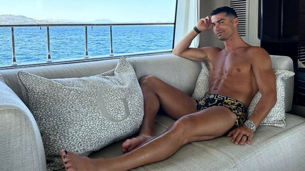 Motivul pentru care Cristiano Ronaldo își vopsește unghiile de la picioare în negru! Și Mike Tyson face același lucru