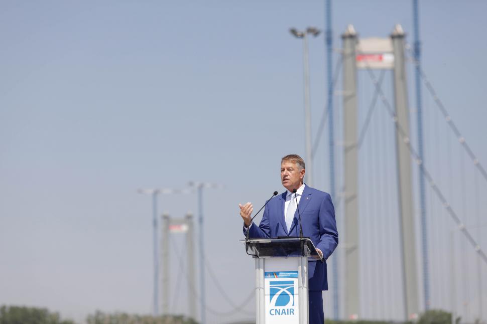 Podul peste Dunăre de la Brăila, inaugurat cu fast. Klaus Iohannis și Marcel Ciolacu, prezenți la marea deschidere 844959