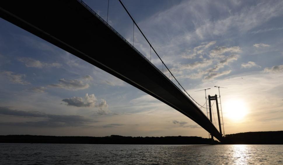 Podul de la Brăila, cel mai lung pod suspendat din România, este inaugurat astăzi după o investiţie de 363 de milioane de euro 844920