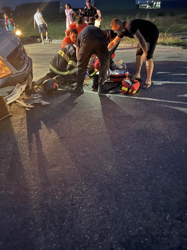 Accident grav în Prahova: motociclist în stop cardio-respirator după ce a fost lovit de un microbuz 845325