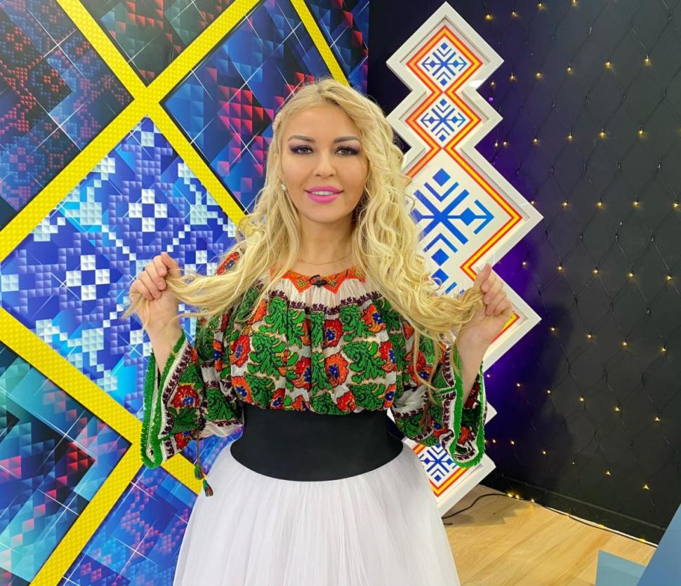 O cântăreață celebră de muzică populară a fost lovită de fulger: ”Dumnezeu a vrut să mai trăiesc” 845226