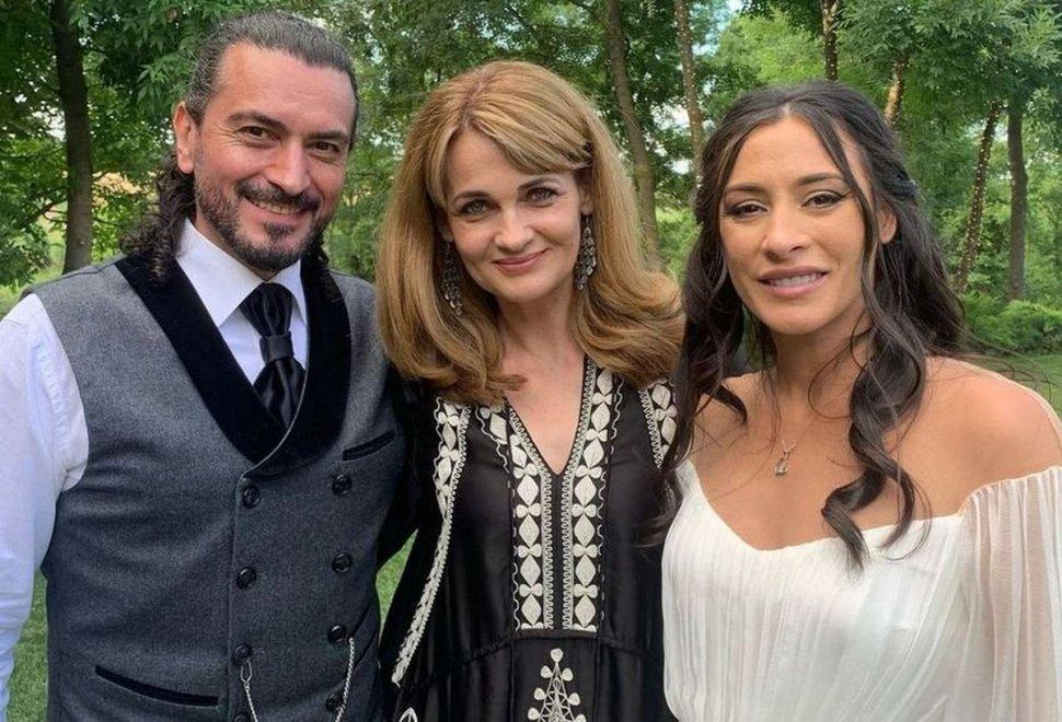 Cătălina Ponor, nuntă ca în poveşti. Mireasa a ajuns într-o caleaşcă 845522