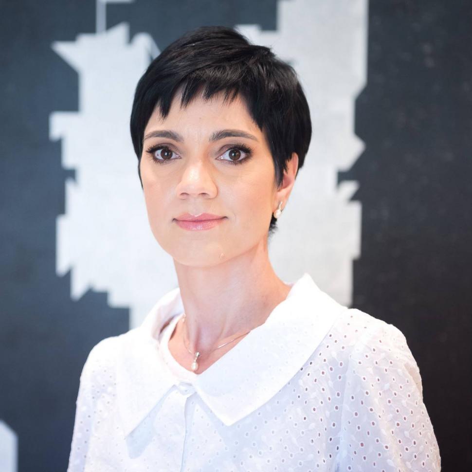 Cine e femeia care nu lipsește de lângă președintele Iohannis 845489