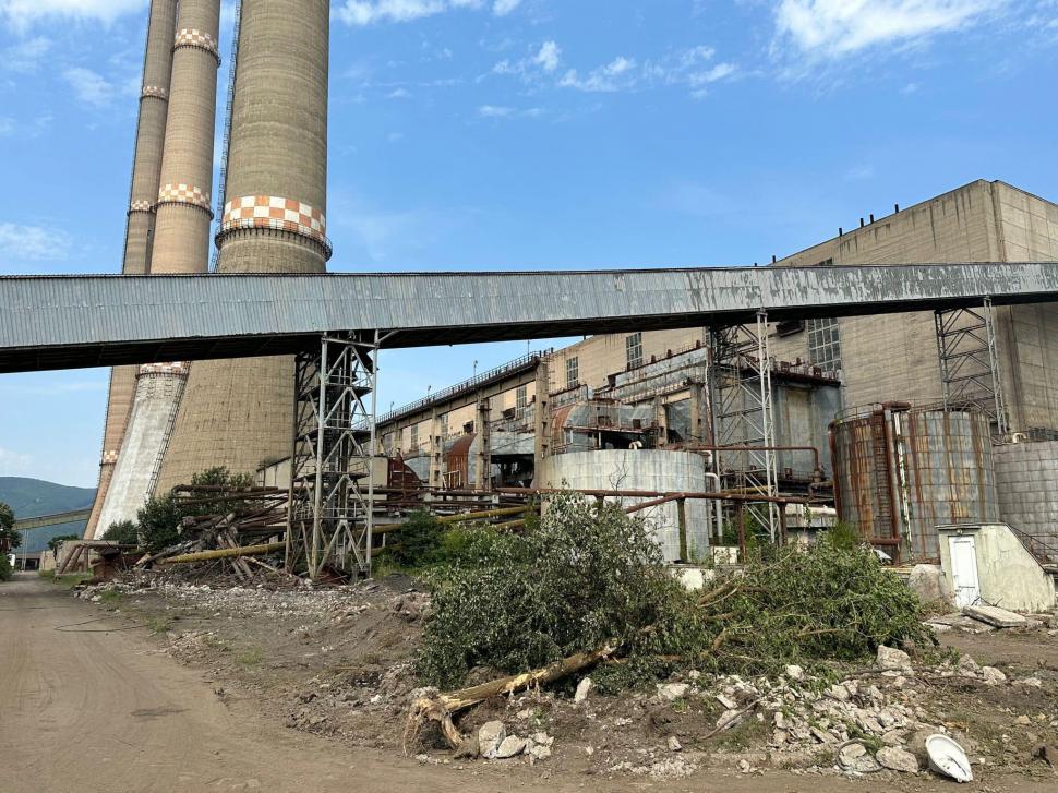 A început demolarea Termocentralei Mintia. Un complex energetic nou va fi construit în locul ei 845982