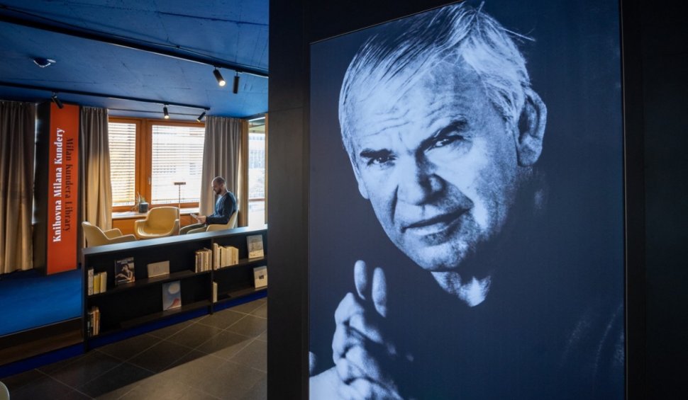 A murit scriitorul Milan Kundera, autorul romanului celebru "Insuportabila uşurătate a fiinţei"