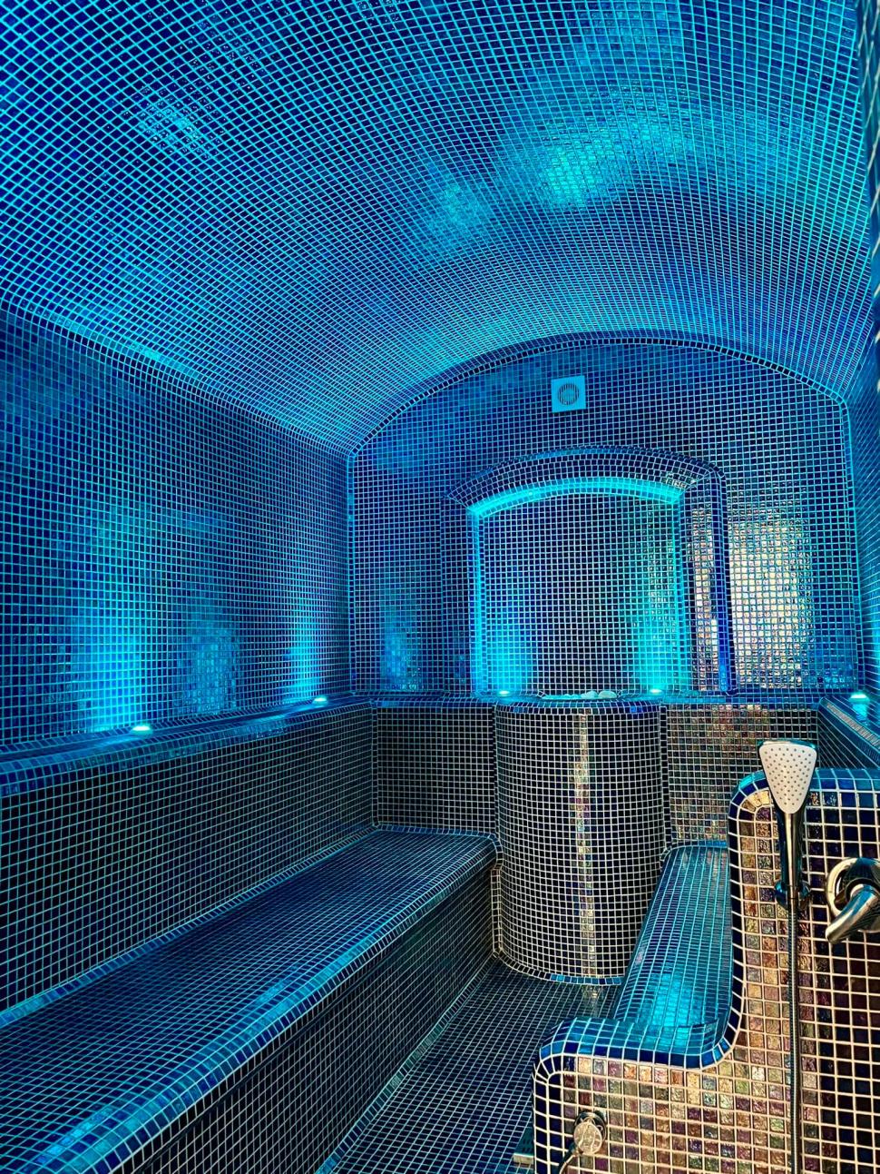  Baia Populară Sibiu, cel mai vechi SPA din România, a devenit monument istoric | Tarifele de acces la bazin, saună sau fitness, în celebra clădire 846010