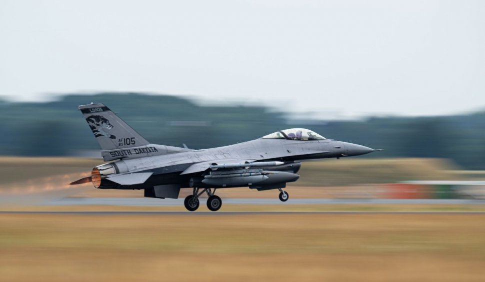 Rusia va trata prezenţa avioanelor F-16 în Ucraina ca ameninţare nucleară