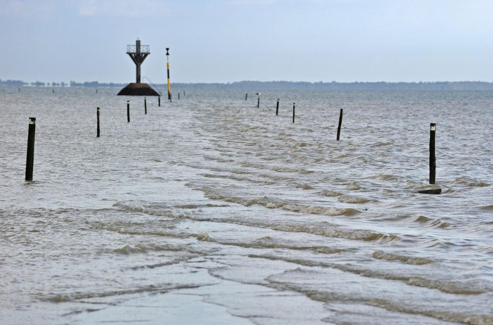 Imagini spectaculoase | Drumul care dispare sub apă de două ori pe zi. A fost declarat monument național și atrage mii de turiști 846663