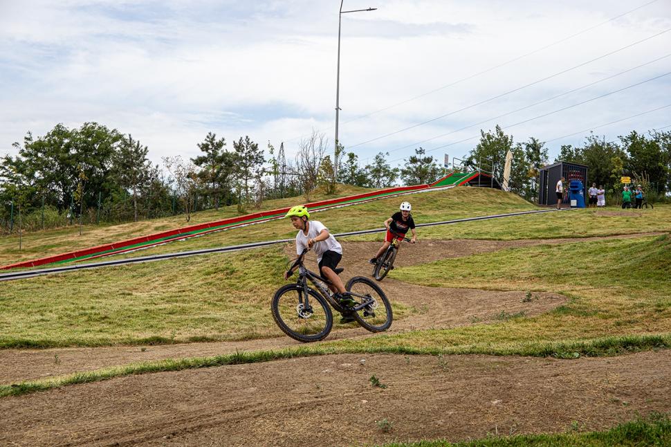 Orașul din România unde s-a deschis un parc de aventură de 15.600 mp. Imagini cu complexul de patru milioane de euro 846565