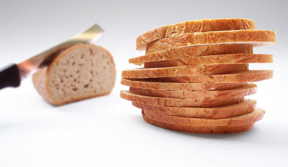 Care pâine îngraşă mai mult: proaspătă sau prăjită, albă sau neagră, cu maia sau cu drojdie
