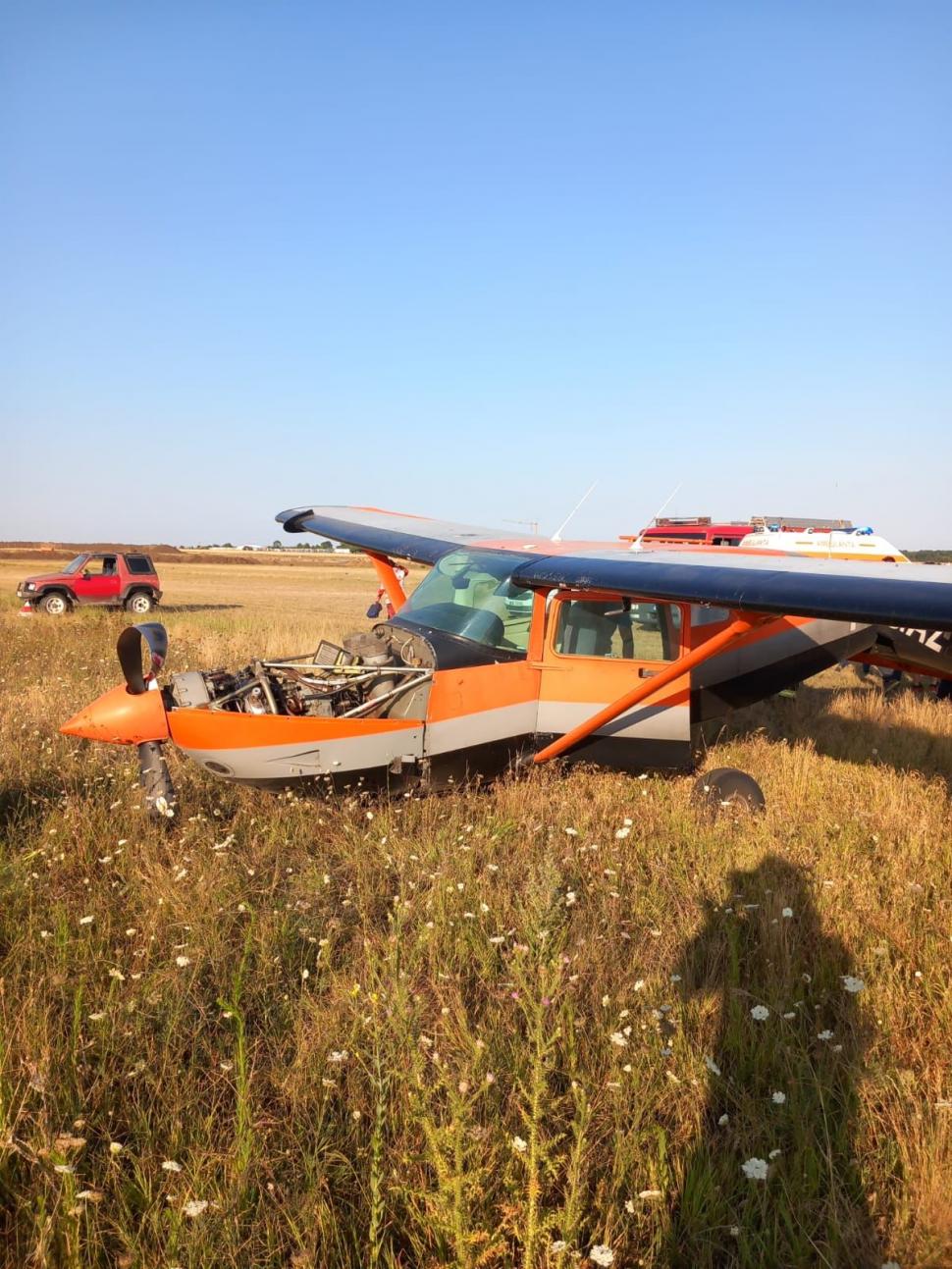 Aterizare forțată la aeroportul civil din Tuzla! Doi membri ai echipajului au fost răniți 846753