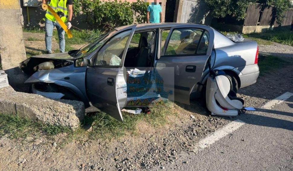 O tânără a murit într-un accident grav, după ce mama ei a adormit la volan și a intrat cu mașina într-un cap de pod, în Mureș 847069