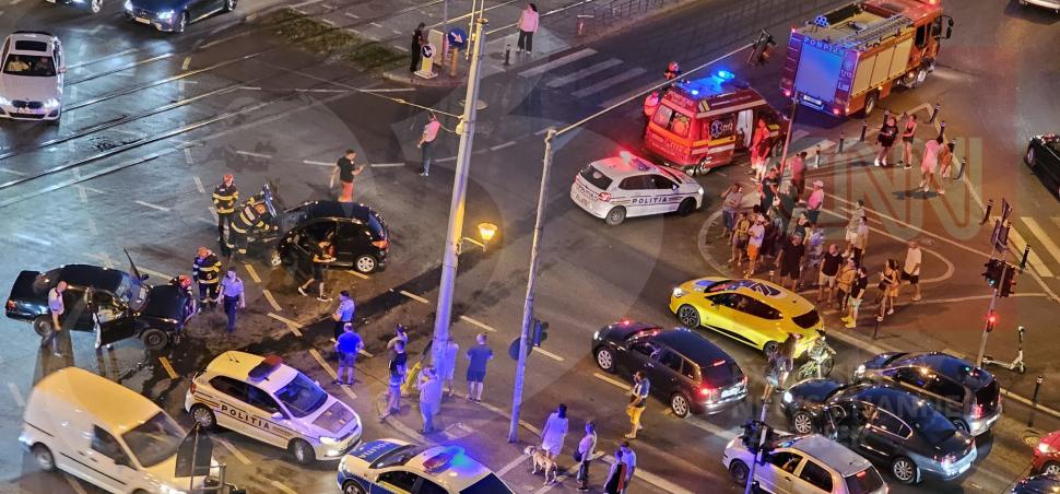 Accident grav în Capitală, la intersecţia Şoseaua Pantelimon cu Morarilor. Circulaţia a fost îngreunată 847294