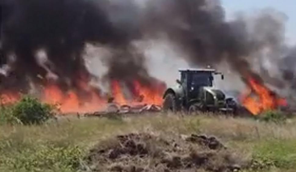 Incendiu de vegetaţie la un pas de Bucureşti. Traficul este deviat prin localitatea Măgurele 847231