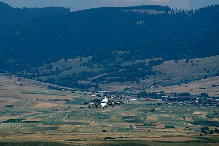 Unul dintre cei mai bogați oameni de afaceri din Ungaria și-a deschis aeroport în Harghita. Primul zbor a aterizat deja la Remetea 847389