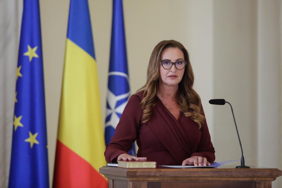 Noii miniştri ai Muncii şi Familiei au depus jurământul la Palatul Cotroceni 847449