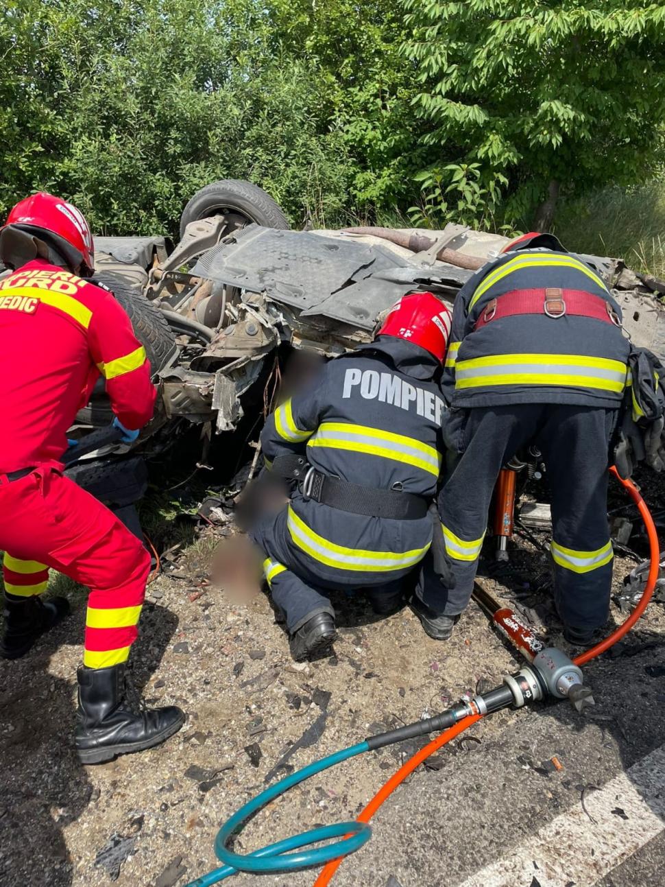 Accident grav pe DN2E în Suceava. Un șofer a murit după o coliziune între un autoturism și un autocamion 847695