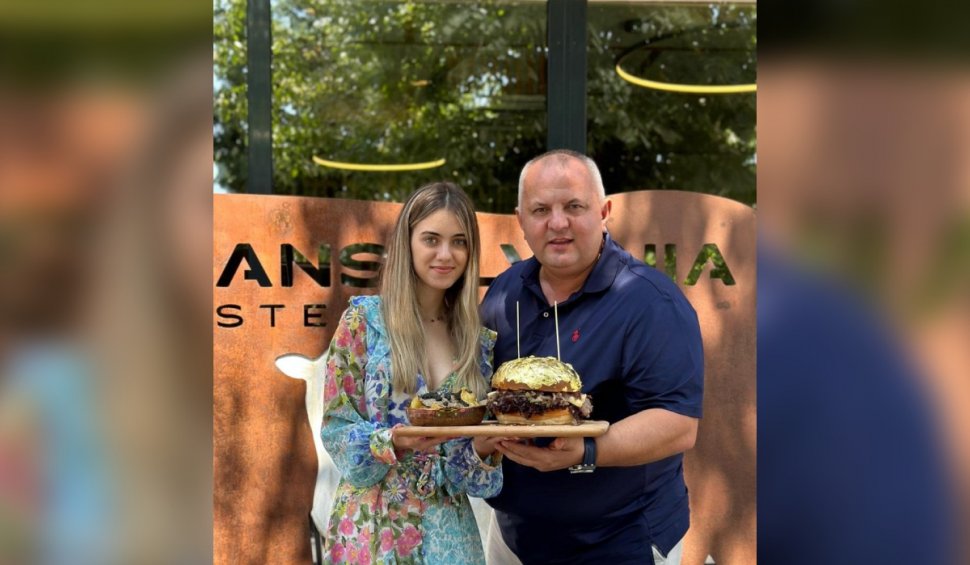 "Premiem excelenţa şi geniile" | Primul burger de 6.200 de euro, oferit unei tinere studente, admisă la o prestigioasă universitate din Franţa