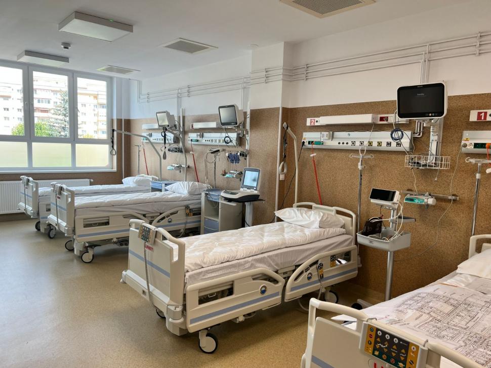 Primul ambulatoriu de specialitate finanțat din PNRR, inaugurat de ministrul Sănătății, Alexandru Rafila, la Hunedoara  847920