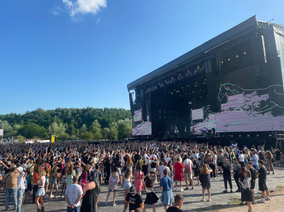 Atmosferă incendiară în a parta zi de distracţie la Electric Castle 2023. Festivalierii au parte de noi surprize 848061