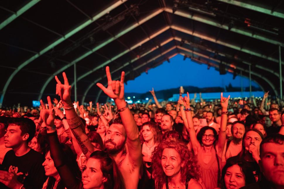 Atmosferă incendiară în a parta zi de distracţie la Electric Castle 2023. Festivalierii au parte de noi surprize 848064