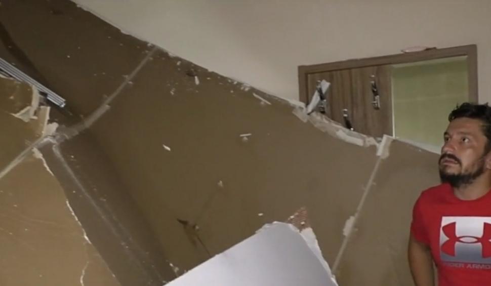 "Am crezut că este cutremur. Ne-am speriat" | Imagini apocaliptice după furtună. Acoperişul unei pensiuni a fost spulberat de vânt, în Mehedinţi 848036
