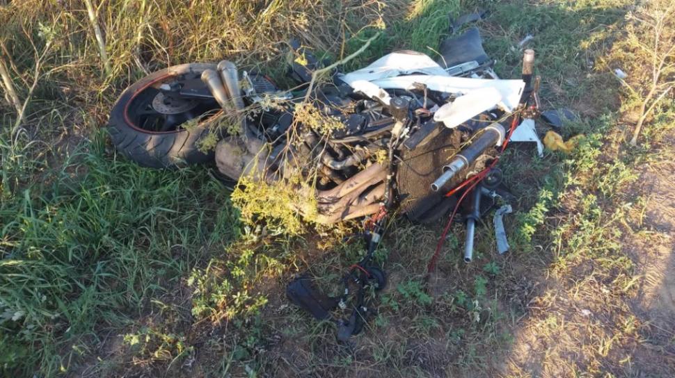 Impact mortal între o motocicletă și o bicicletă, în județul Iași. Trei persoane au murit 848073