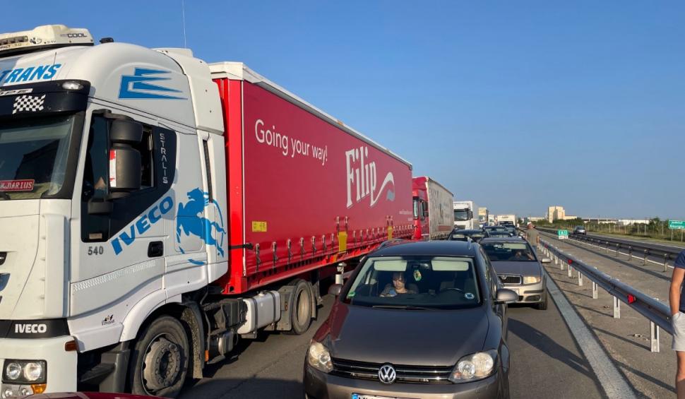 Carambol cu trei mașini pe Autostrada București-Pitești. Traficul este îngreunat pe A1 
