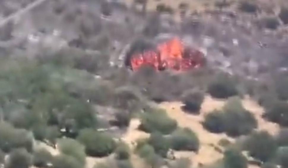 Un avion de stingere a incendiilor s-a prăbușit și a explodat pe o insulă, în Grecia. La bord se aflau două persoane 848646