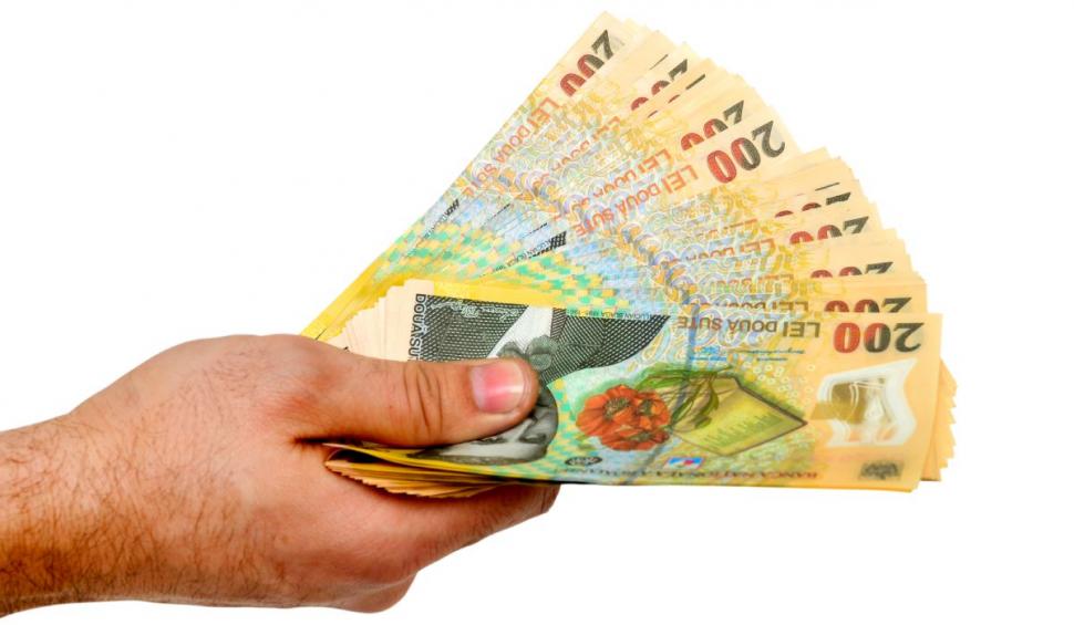 Ana a picat Bac-ul, dar câştigă 8.000 de lei pe lună. "Mi-a plăcut că este o meserie curată, frumoasă, bănoasă" 848844