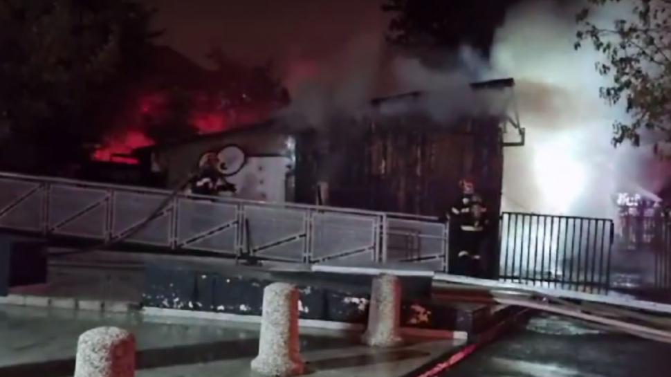Incendiu puternic în sectorul 5 din Bucureşti. Intervenţie de urgență a pompierilor  849001