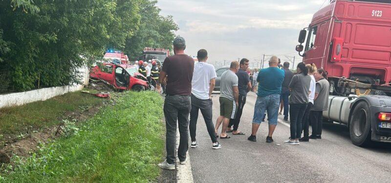 Accident în lanț pe DN 3A Fetești-Lehliu: două persoane sunt grav rănite. Traficul este blocat 849051